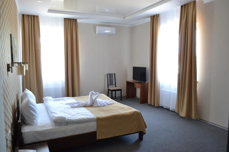 Bedroom 3, Готель Три Сімки, Vyshhorods'kyi