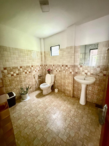 Bathroom 3, Thusitha s nest, Dickwella