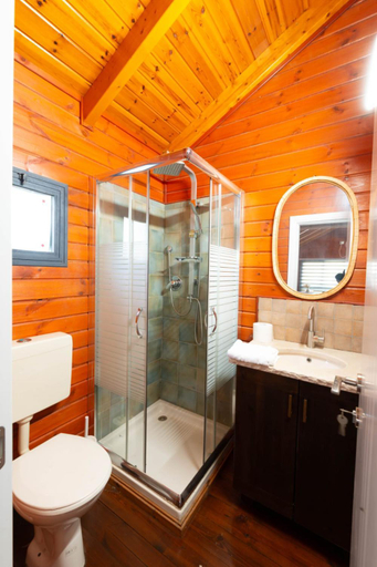 Bathroom, Pnina Yafa BaGalil Zimmer