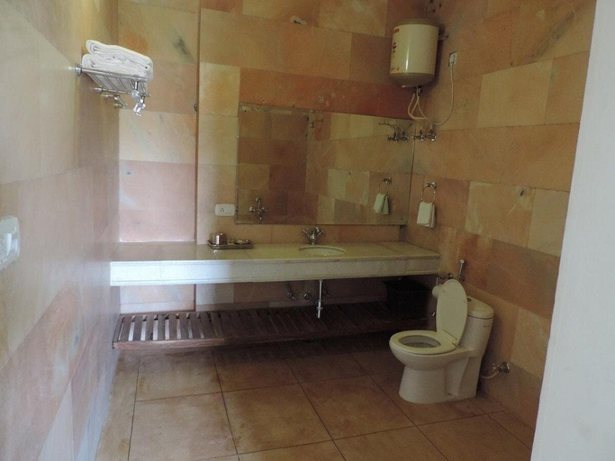 Bathroom 2, Barsingha Villa, Jodhpur