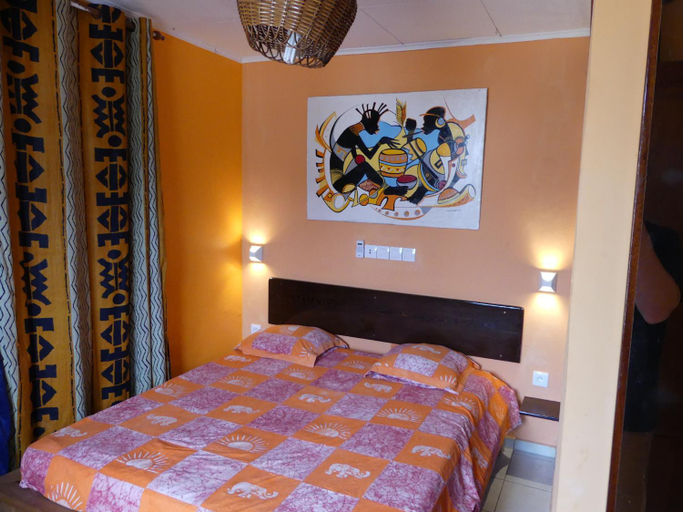 Bedroom 2, Villa Charlestine, Mfoundi