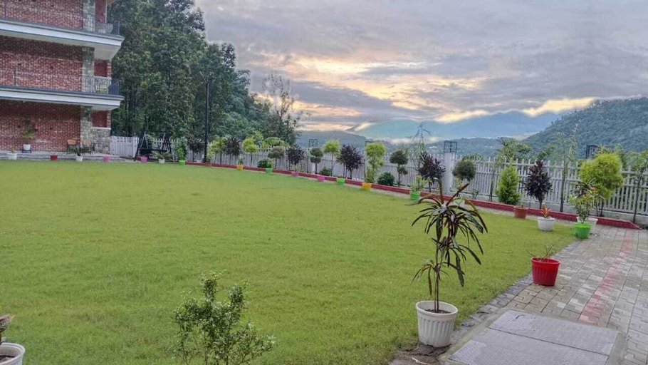 Property grounds, The Whispering Winds Resort, Dehradun