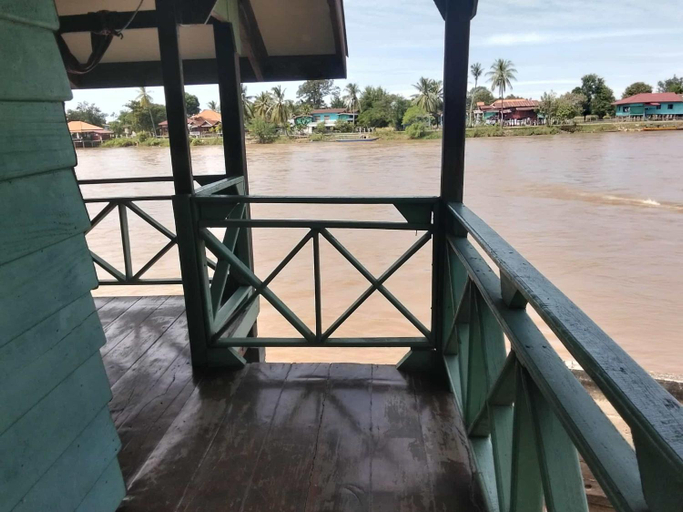 Others 5, Somphamit Guesthouse, Khong