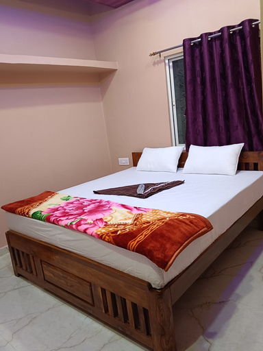 Room 2, HK Hampi Home Stay, Bellary