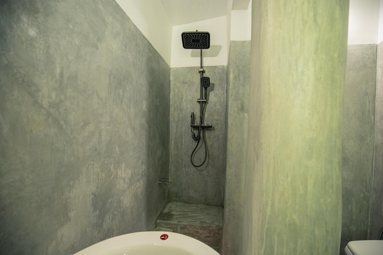 Bathroom 3, Rankaty Residence, Habaraduwa