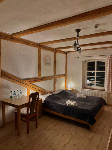 Bedroom 3, Karczma Belty, Wałbrzych