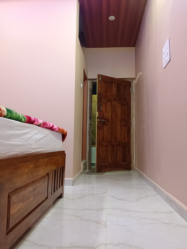 Room 3, HK Hampi Home Stay, Bellary
