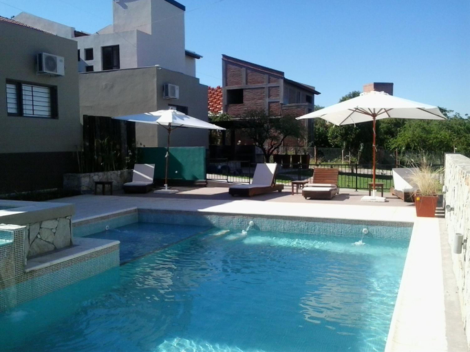 Sport & Beauty 2, Lom Suites, Junín