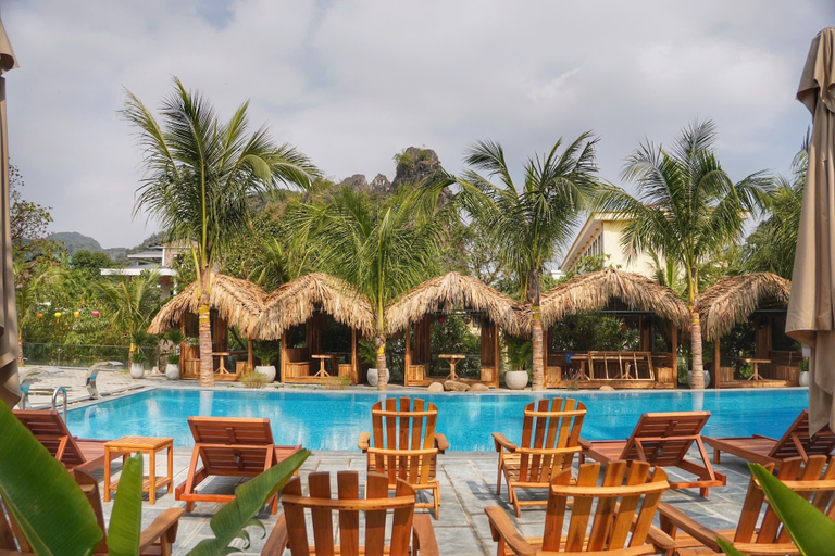 Pool 5, The Luna Tam Coc Hostel - Bar & Pool, Hoa Lư