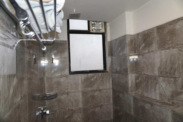 Bathroom 4, Hotel Nilax Jaipur, Jaipur