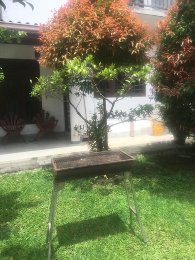 Others 5, Villa N, Habaraduwa