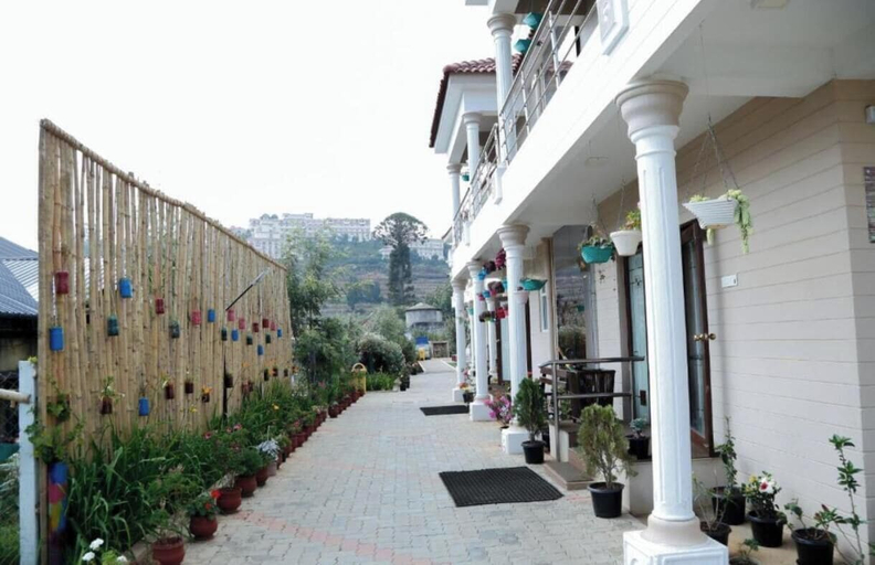 Others 4, Paradise perfect, The Nilgiris