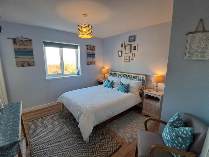 Bedroom 4, An Cois Na Mara Bed & Breakfast, Highland