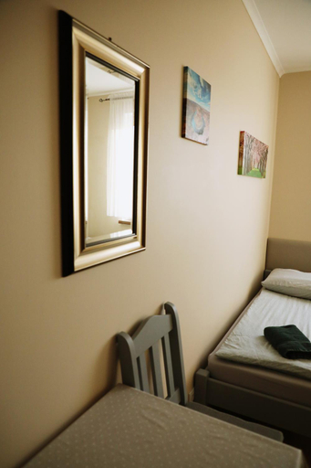 Bedroom 3, Noclegi Kochlice, Lubin
