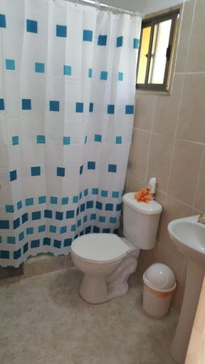 Bathroom 5, HARE MANU Rapa Nui, ísla de Pascua
