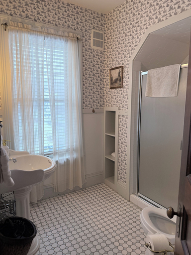 Bathroom 5, The Berkshire Mountain Inn, Berkshire