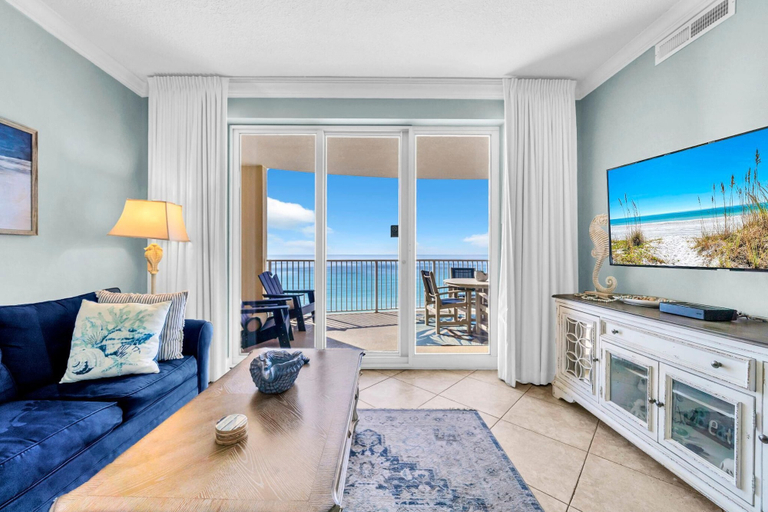 Others 1, Ocean Villa 802, Bay