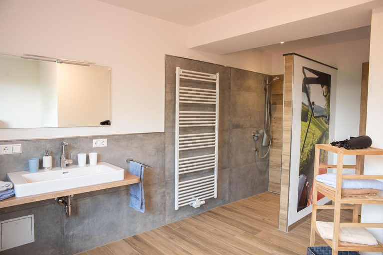 Bathroom, Ferienhof Hopfgartle Muller, Ravensburg