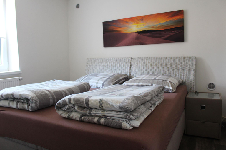 Bedroom, Pension Mois, Neustadt an der Waldnaab