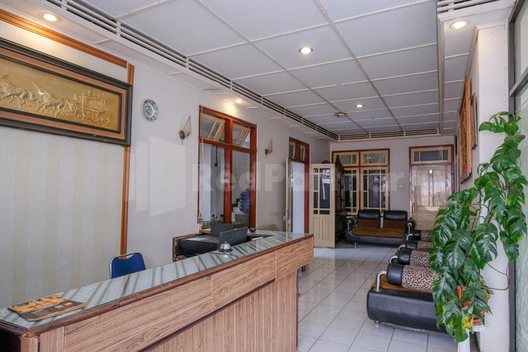 Public Area 3, D Martin Malioboro Hotel RedPartner, Yogyakarta