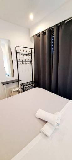 Bedroom 2, AYZ Ulises - Auto check-in property, Madrid