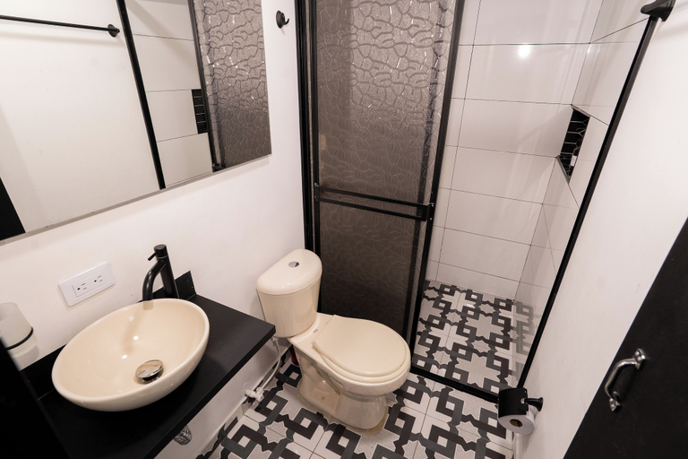Bathroom 4, Ktaleya Apartaestudios Boutique, Santafé de Bogotá