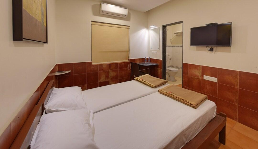 Bedroom 3, Hotel Parag Deluxe Kolhapur, Kolhapur