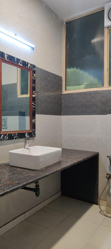 Bathroom, Hotel Orchid Garden, Delhi