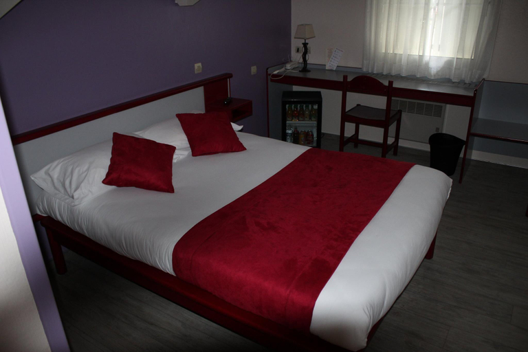 Bedroom, Hotel Saint Odilon, Saône-et-Loire
