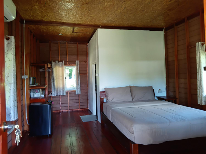 Bedroom 2, Cha Bungalow, Ko Yao District