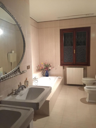 Bathroom 2, Residence Tenuta Gambalonga, Padua