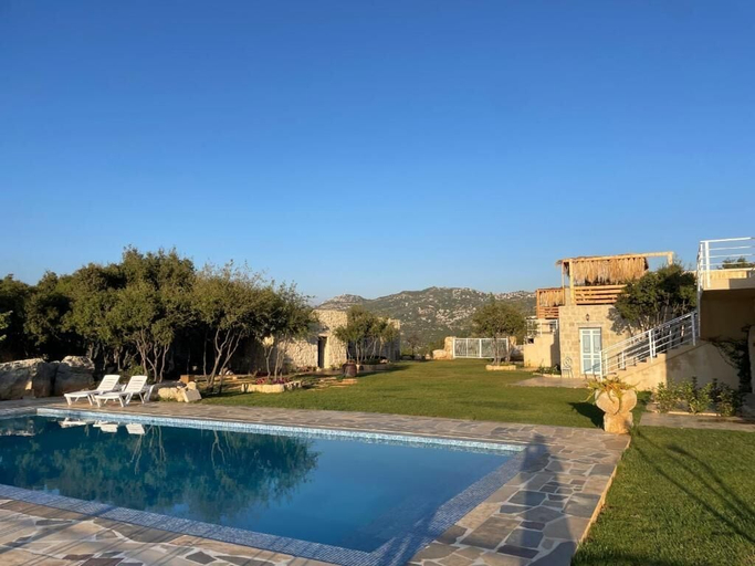 Pool 2, Domaine de Filia, Batroun