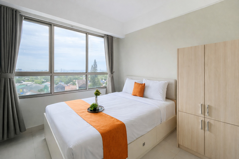 Bedroom 5, Studio Apartment near Binus University at Springlake Summarecon Bekasi By Travelio, Bekasi