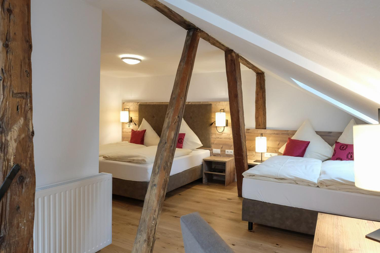 Bedroom 2, Alpengasthof zur Post, Reutte