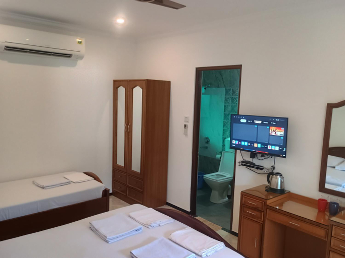 Bedroom 4, Delight Hostel Goa Candolim, North Goa