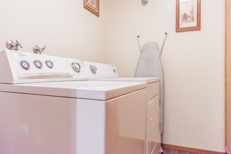 Bathroom 3, Snowcreek #474, Mono