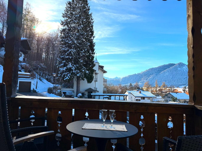 Food & Drinks, Fackler Apartments, Miesbach