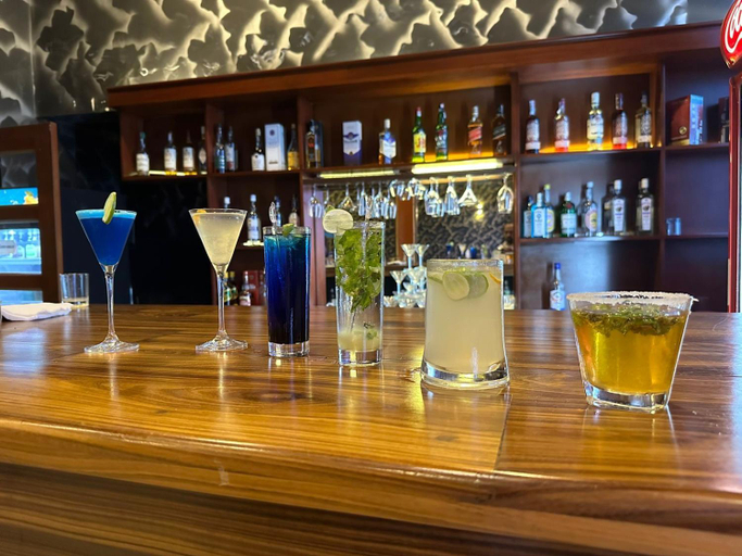 Food & Drinks 4, K & K Country Resorts, Minuwangoda