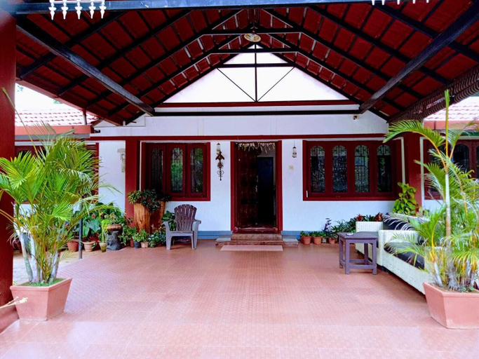 Terrace/patio, Moon Mist Resort, Chikmagalur