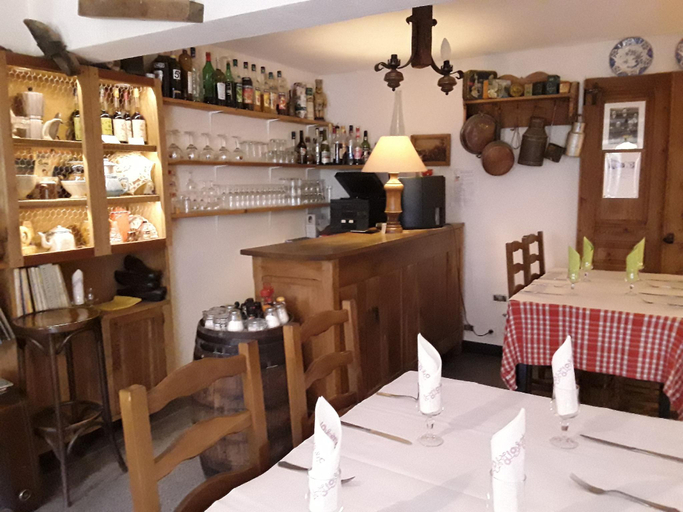 Food & Drinks 3, L'AUBERGE CHEZ LEON, Haute-Loire