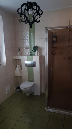 Bathroom 2, pokoje Lagodzinska, Gorzów