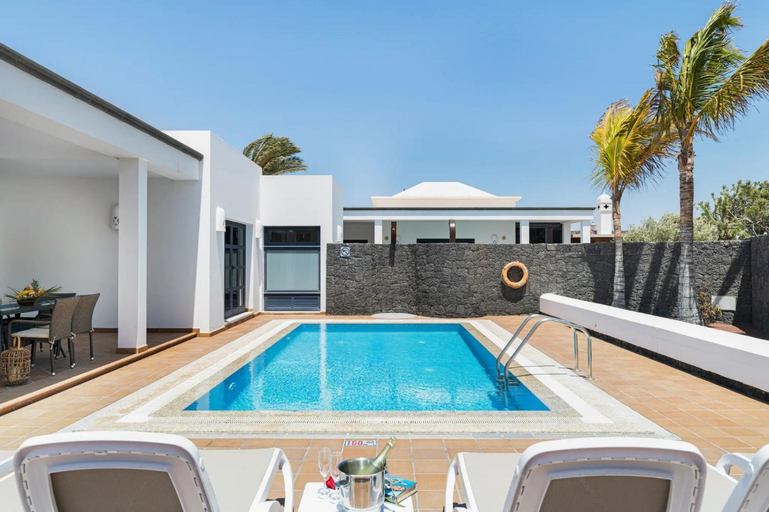 Sport & Beauty 5, Villas Mamma Mia A pool heat Private, Las Palmas