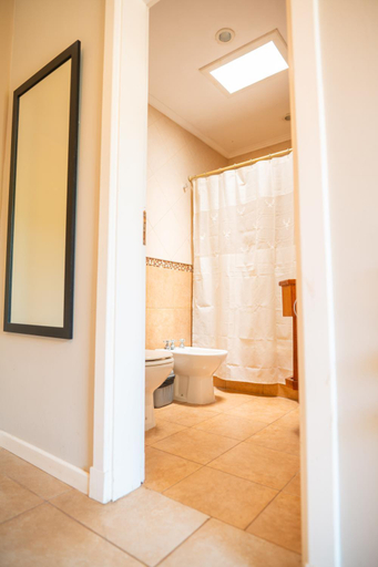 Bathroom, Icalma De La Sierra, Tandil