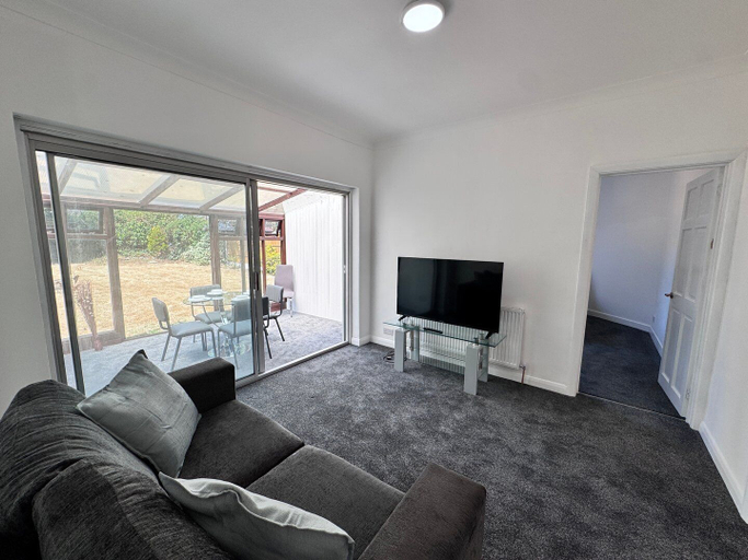 Living area 4, Near Airport Fully Detached House, Surrey