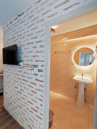 Bathroom 3, Omana Hotel, Bagmati