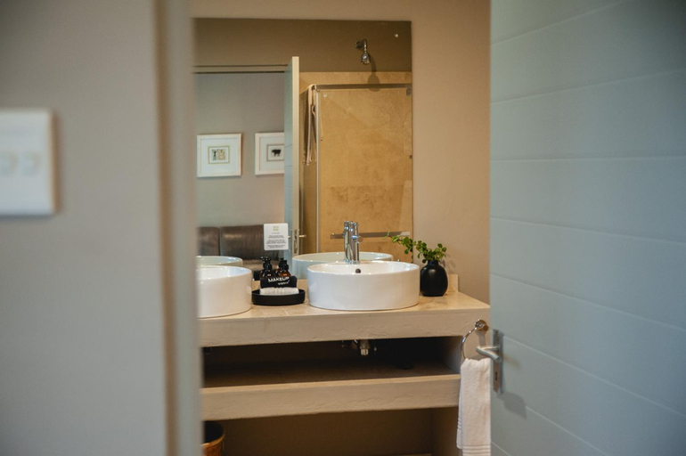 Bathroom 4, Mo & Rose's Nature Retreat, Cape Winelands