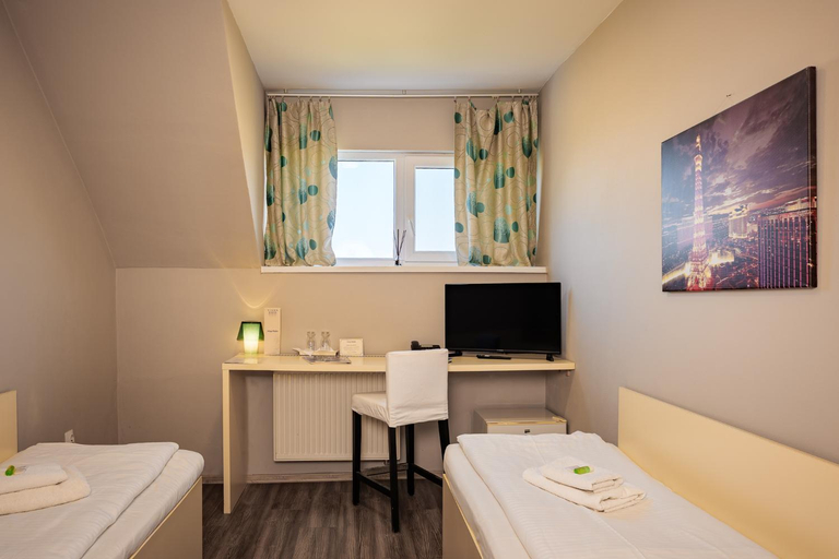 Bedroom 2, Penzion Aqua Maria, Trebišov