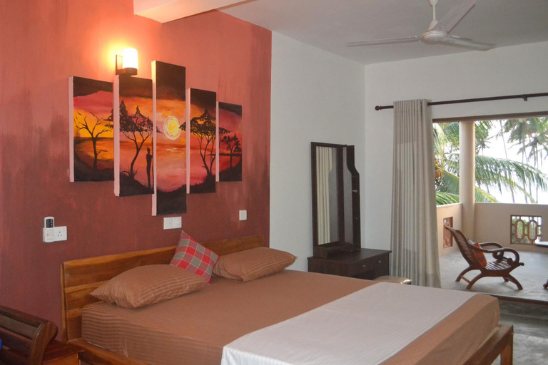 Bedroom 2, Surf Lanka Hotel, Matara Four Gravets