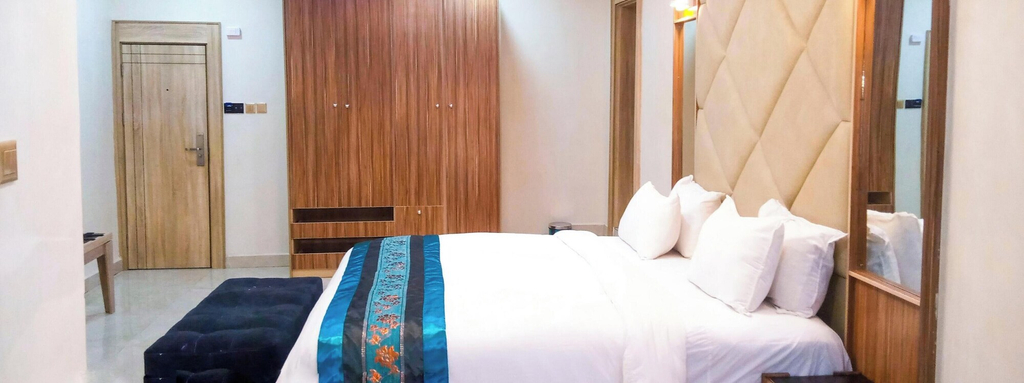 Room 4, Chiben Leisure Resort & Hotel, AwkaSout