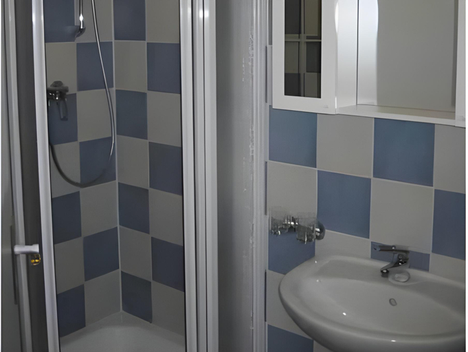Bathroom 2, Apartments Villa Seeblick, Vorpommern-Rügen